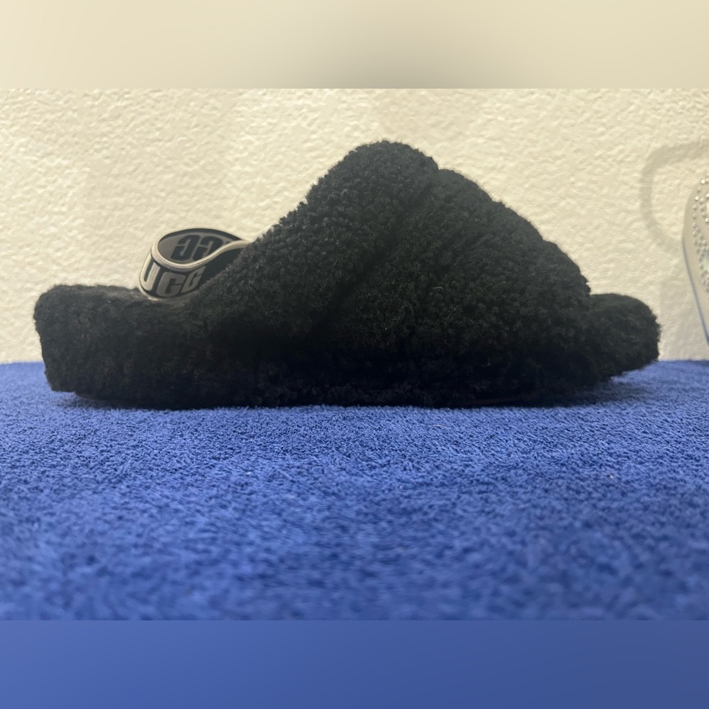 Ugg Cozy Stylish Fluff Yeah Slide Slippers Black Size 2Y - Picture 11 of 16